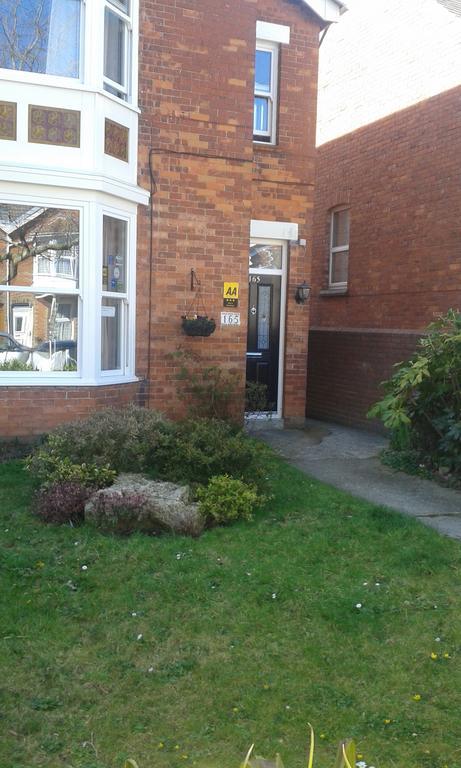 Barnes'S Rest Bed And Breakfast And Caravan Radipole Exterior photo
